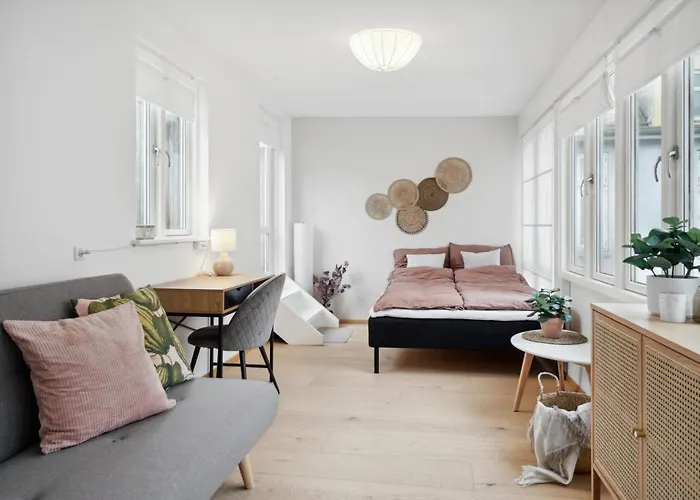3-bedroom With Huge Terrace, Including Queen Size Beds *