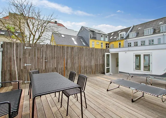 Apartament 3-bedroom With Huge Terrace, Including Queen Size Beds *